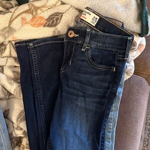 Abercrombie & Fitch Women's Indigo Skinny Jeans